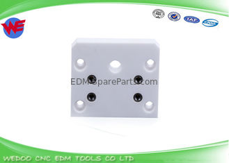 ตอนบน Chmer EDM ชิ้นส่วน Isolator Plate วัสดุเซรามิค 64x76x10mm CH303