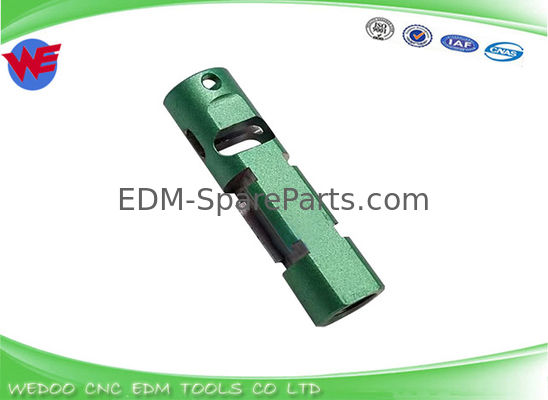 A290-8119-Z781 ที่จับพินอิเล็กโทรดสีเขียว ชิ้นส่วน Fanuc EDM L 45.8 มม.
