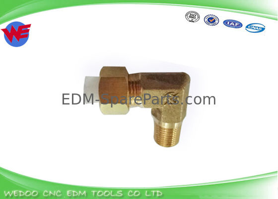ข้อต่อท่อน้ำทองเหลือง EDM Mitsubishi Wire รุ่น S684N412P14 DA03800 L4N8-PT1/8 M682