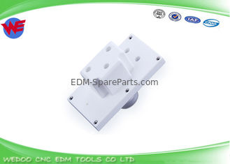 M301 X053C162H01 มิตซูบิชิ อิสูเลาเตอร์ แผ่นเซรามิก EDM ส่วนเครื่อง