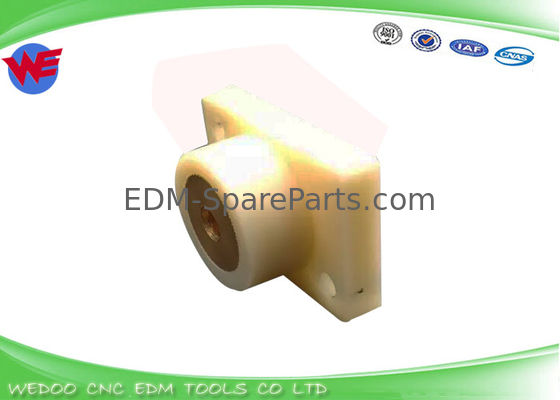 X055C081G53 DT39800 ตัวถือคู่นําแบบสั้นลง MV Mitsubishi Wire EDM Consumables