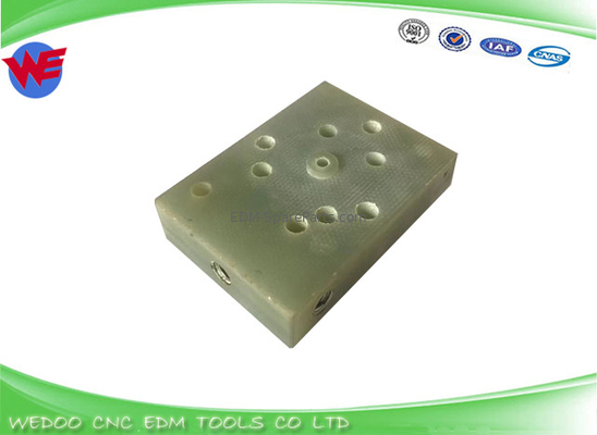 แผ่นแยกระยะล่าง A290-8119-Z764 แผ่นแยกระยะล่าง Fanuc EDM Parts 56x40x13