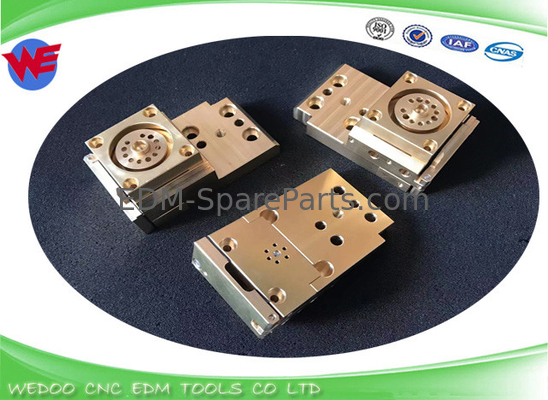 DK25900 M607 FA ด้านล่าง ตัวถือคู่มือ edm มิตซูบิชิ D511600 X187B621H01 X181A788G71