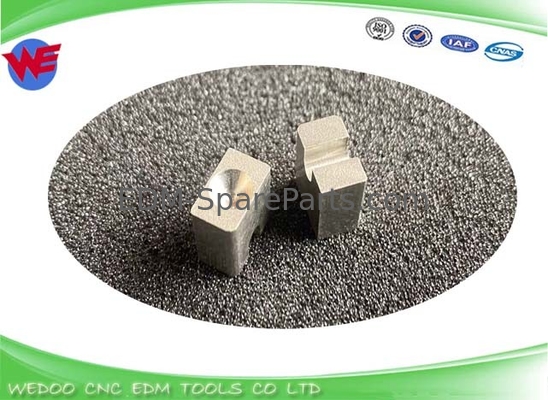A290-8120-Z782 ELECTROD HOLDER Fanuc EDM อะไหล่ 10 * 10 * 6 มม