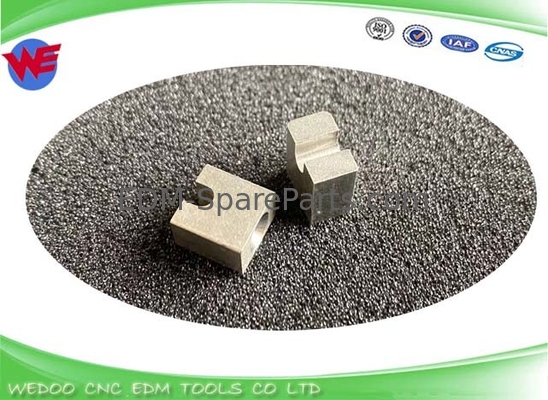 A290-8120-Z782 ELECTROD HOLDER Fanuc EDM อะไหล่ 10 * 10 * 6 มม