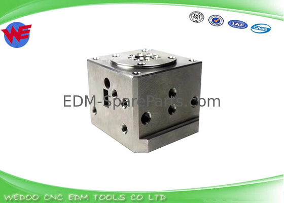 AQ400 AQ600 Guide Holder Block Sodick EDM Parts Die Block L ตําแหน่งด้านบน