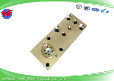 DCH9400 ชิ้นส่วน EDM X055C630G54 ตัวยึดแม่พิมพ์ล่าง Mitsubishi DBG4900 X262D527H01