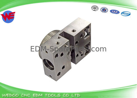 ตัวยึดบล็อกล่างสเตนเลส Fanuc EDM ชิ้นส่วนสึกหรอ A290-8119-X76 52x42x33.5